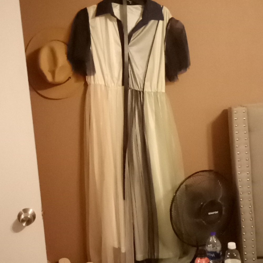 Colorful long dress with belt